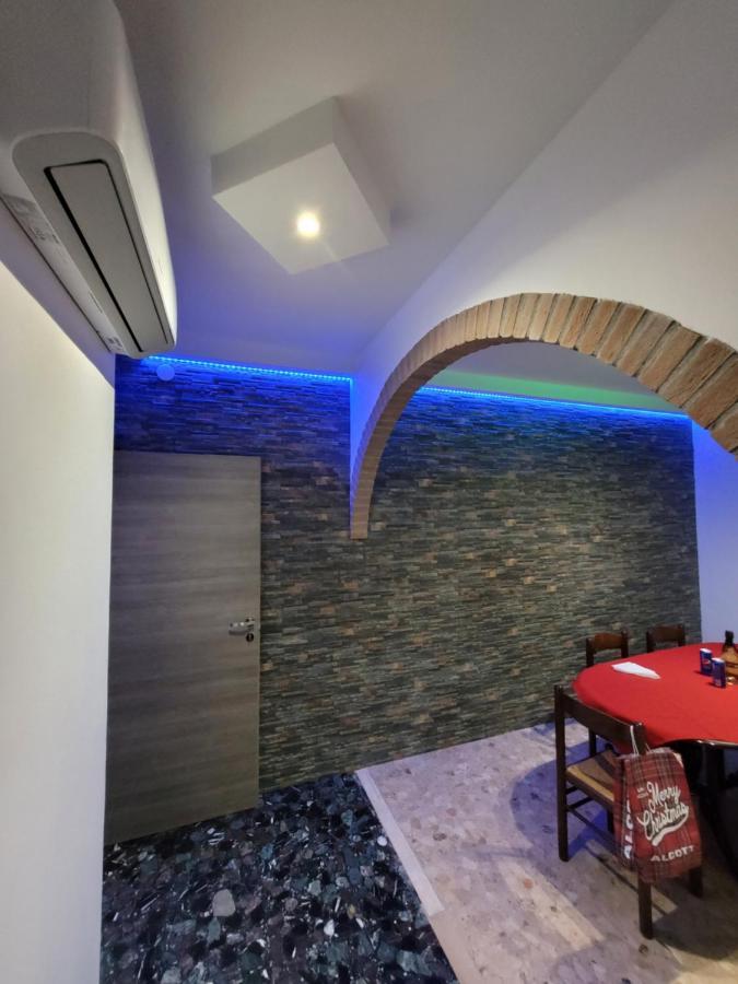 B&B "Gabriel&Melissa" Airport View - Nuova - Ristrutturato Gennaio 2022 Tessera Eksteriør bilde