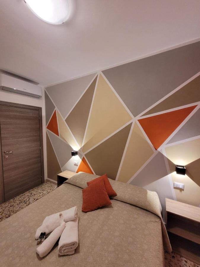 B&B "Gabriel&Melissa" Airport View - Nuova - Ristrutturato Gennaio 2022 Tessera Eksteriør bilde